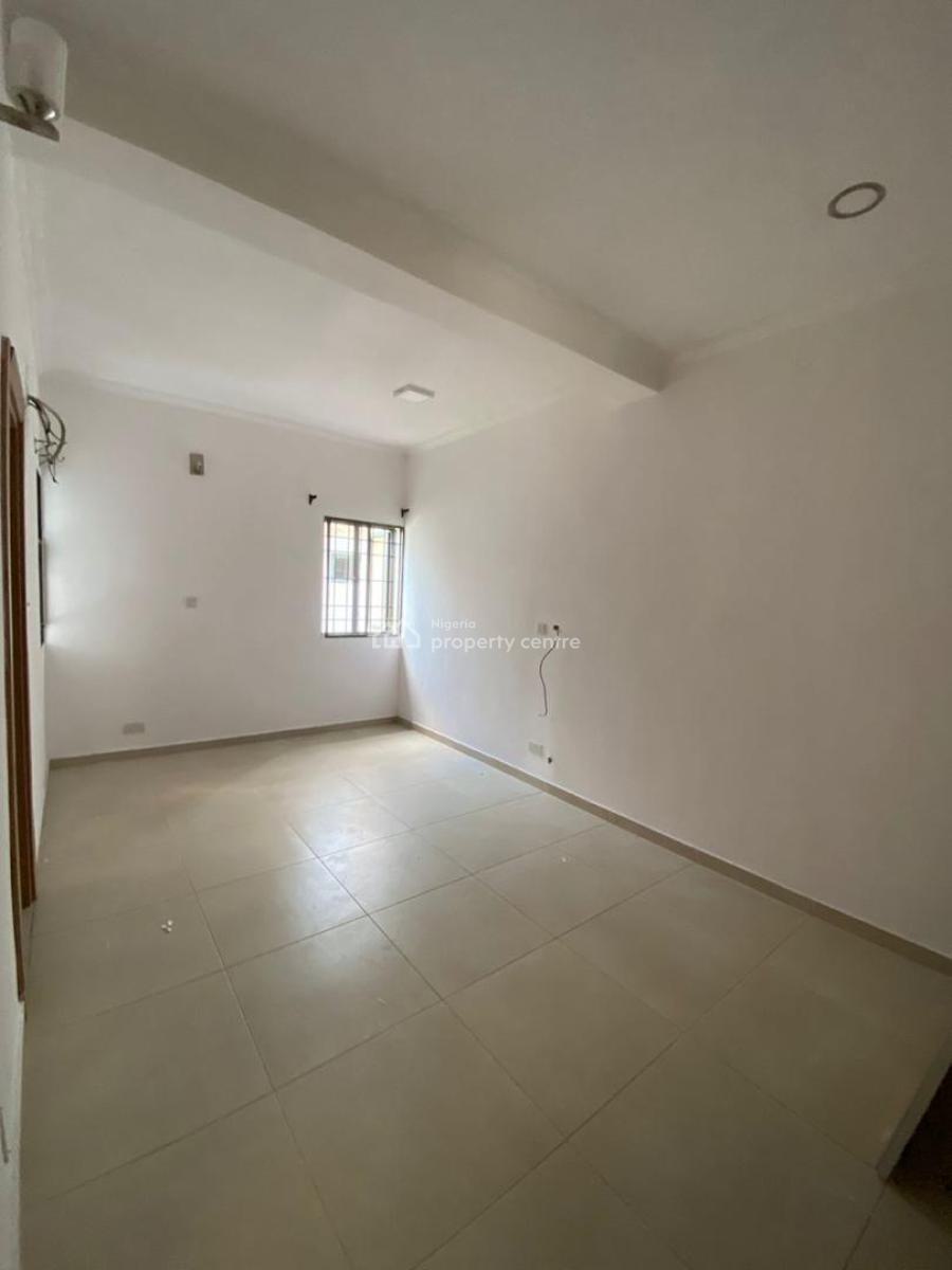 an Exquisitely Built 4 Bedroom Detached Duplex with a Box Room and Bq, Lekki Phase 1, Lekki, Lagos, Semi-detached Duplex for Rent