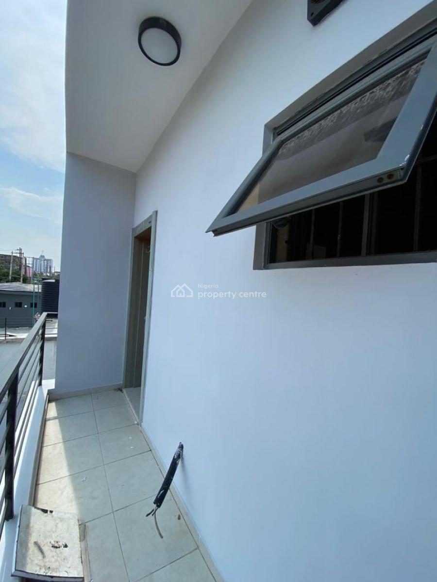 an Exquisitely Built 4 Bedroom Detached Duplex with a Box Room and Bq, Lekki Phase 1, Lekki, Lagos, Semi-detached Duplex for Rent