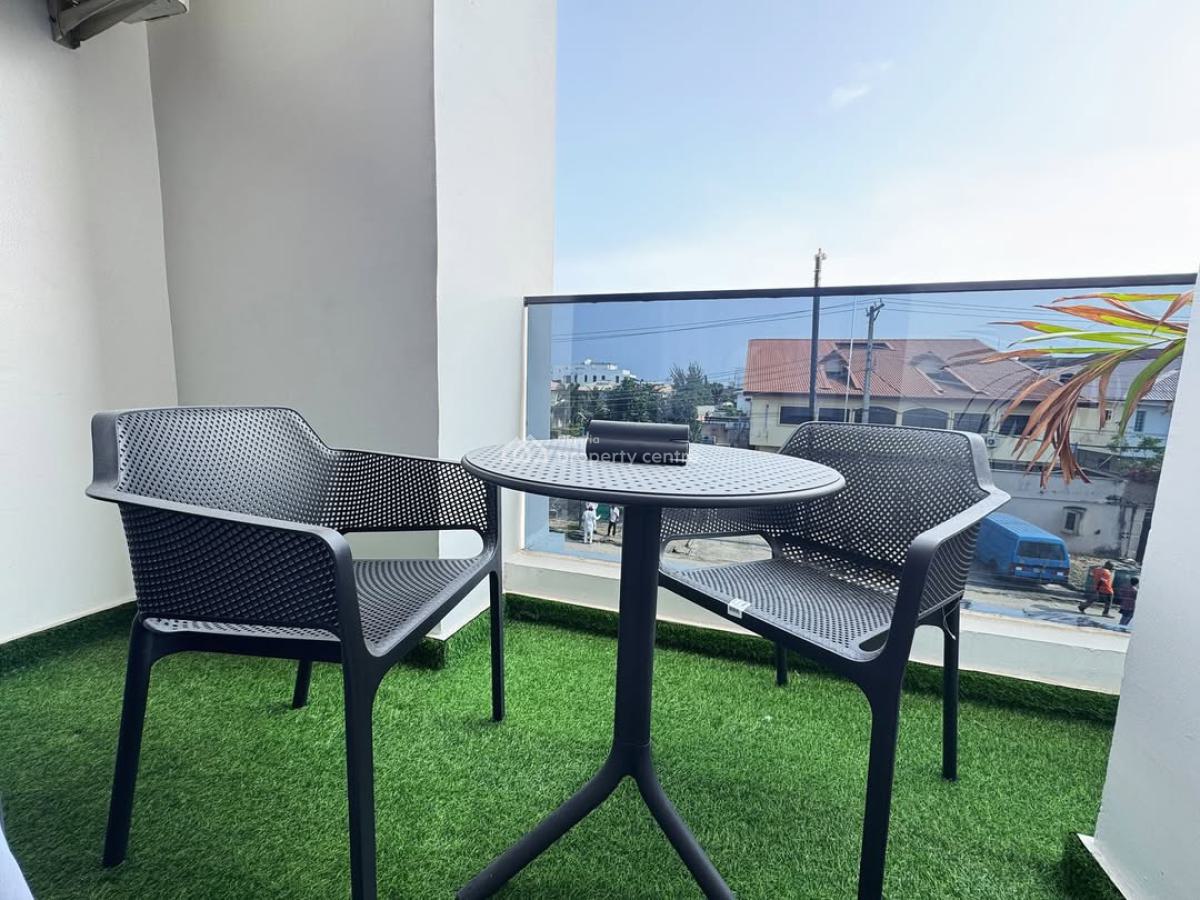 Cathy Luxury 3 Bedrooms Apartment with Pool & Ps5, Lekki Phase 1, Lekki, Lagos, Flat / Apartment Short Let
