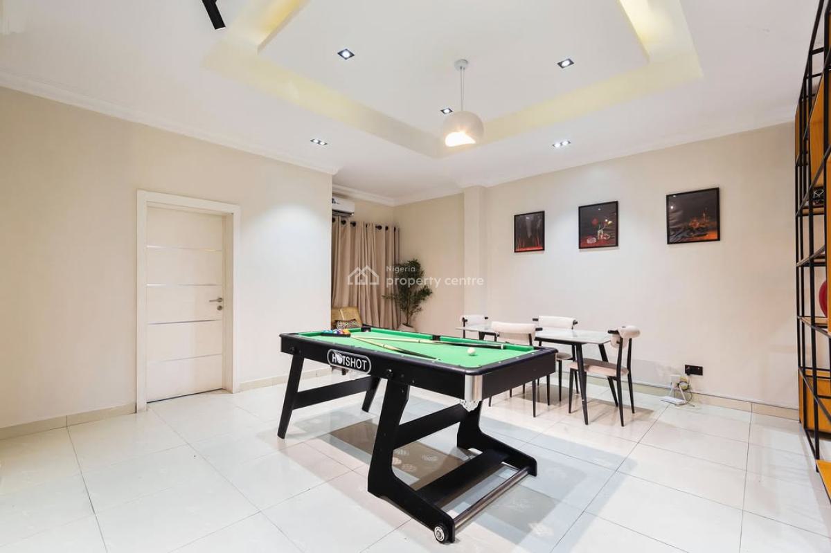 Cathy 3 Bedrooms Apartment with Pool, Ps5 & Games, Lekki Phase 1, Lekki, Lagos, Flat / Apartment Short Let