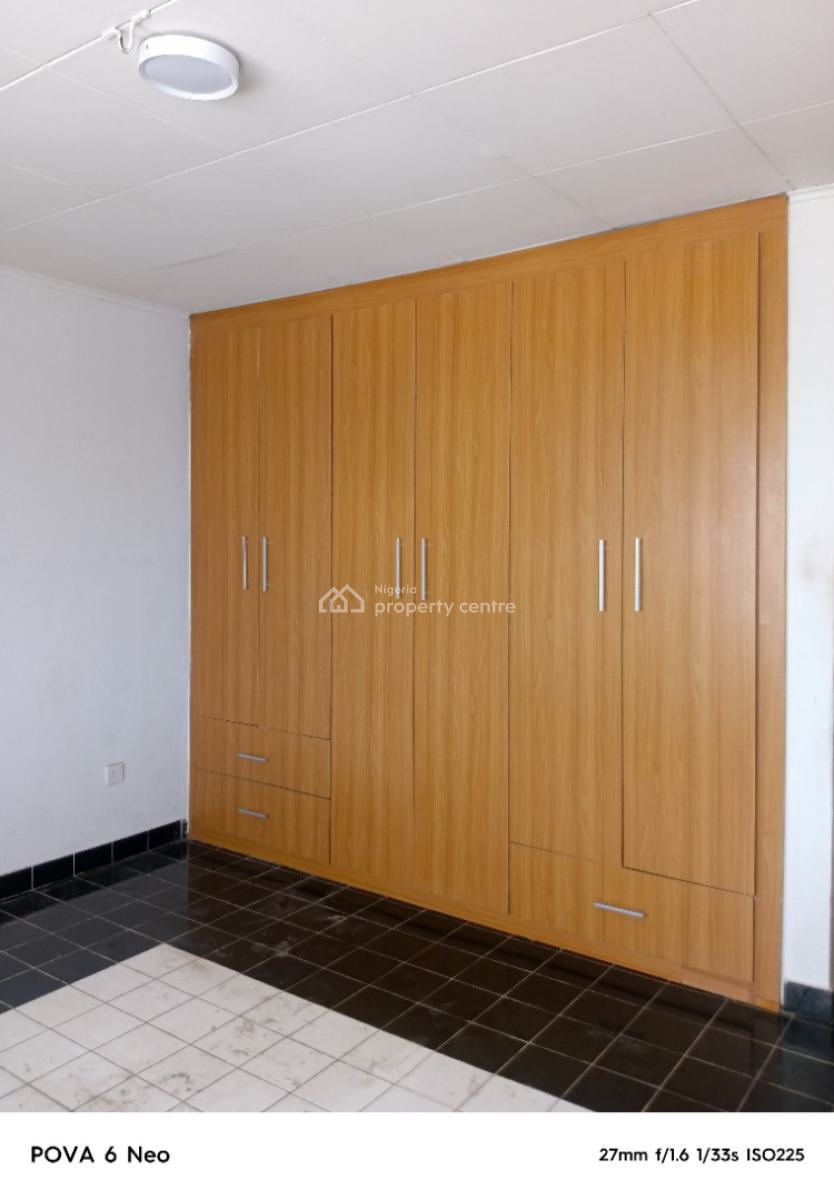 Large 3 Bedroom Apartment with Bq, Ikeja Gra, Ikeja, Lagos, Flat / Apartment for Rent