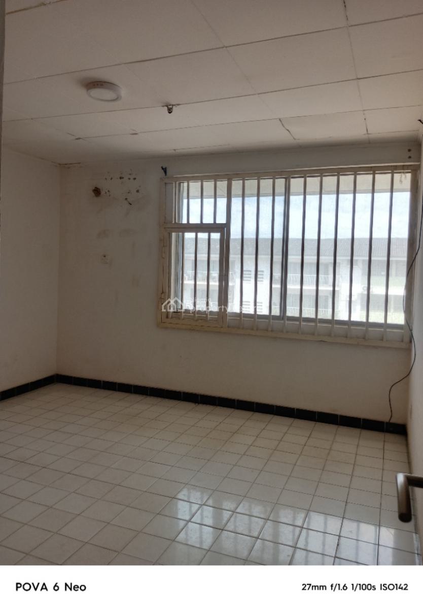 Large 3 Bedroom Apartment with Bq, Ikeja Gra, Ikeja, Lagos, Flat / Apartment for Rent