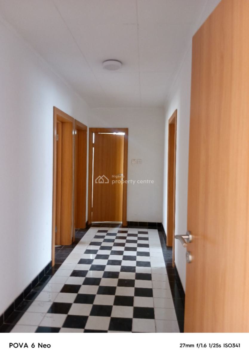 Large 3 Bedroom Apartment with Bq, Ikeja Gra, Ikeja, Lagos, Flat / Apartment for Rent