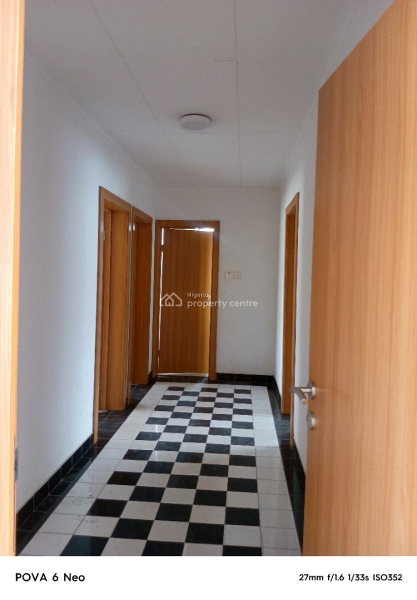 Large 3 Bedroom Apartment with Bq, Ikeja Gra, Ikeja, Lagos, Flat / Apartment for Rent