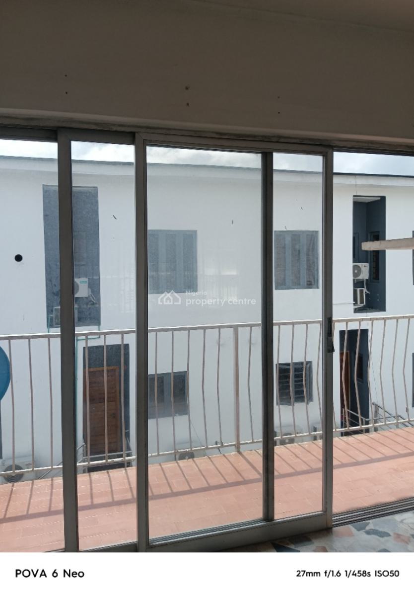 Large 3 Bedroom Apartment with Bq, Ikeja Gra, Ikeja, Lagos, Flat / Apartment for Rent