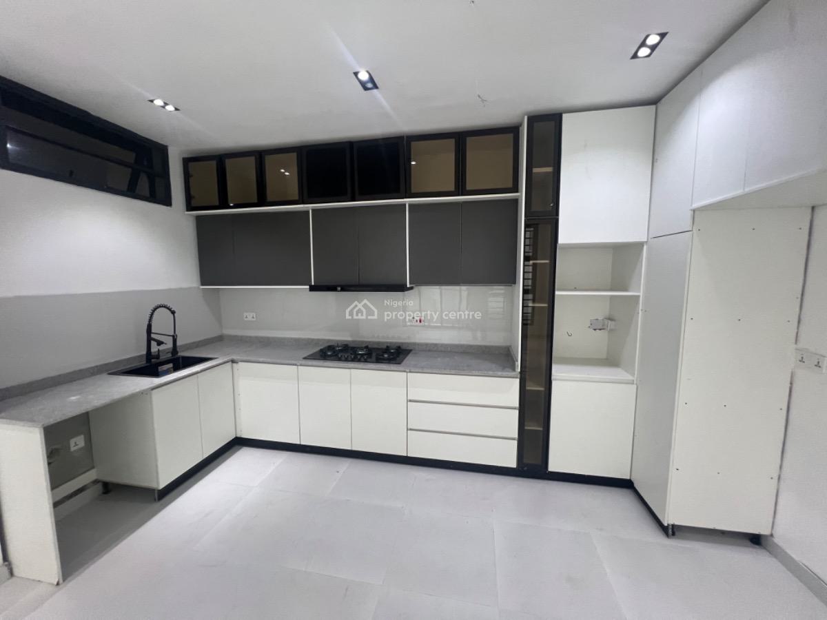Brand New 2 Bedroom Apartment, Ologolo, Lekki, Lagos, Flat / Apartment for Sale