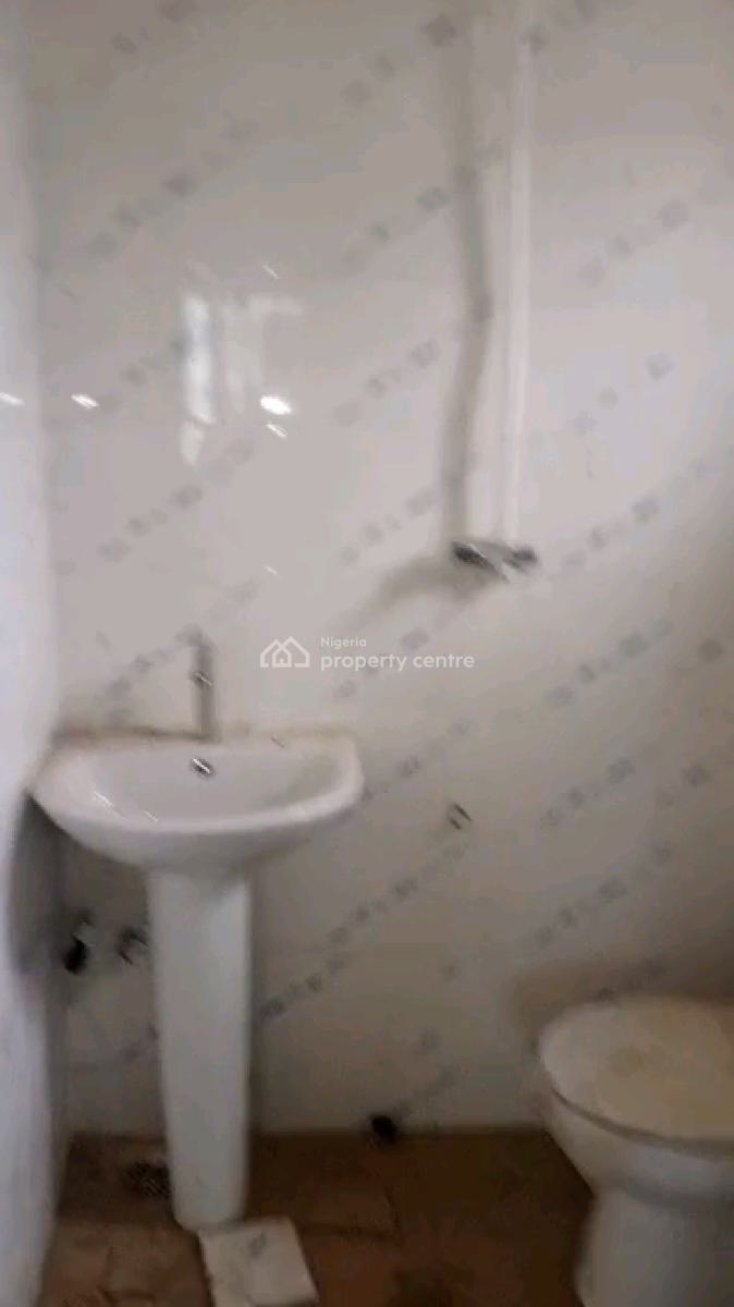 Standard and Executive 2 Bedroom Flat, Sholuyi, Soluyi, Gbagada, Lagos, Flat / Apartment for Rent