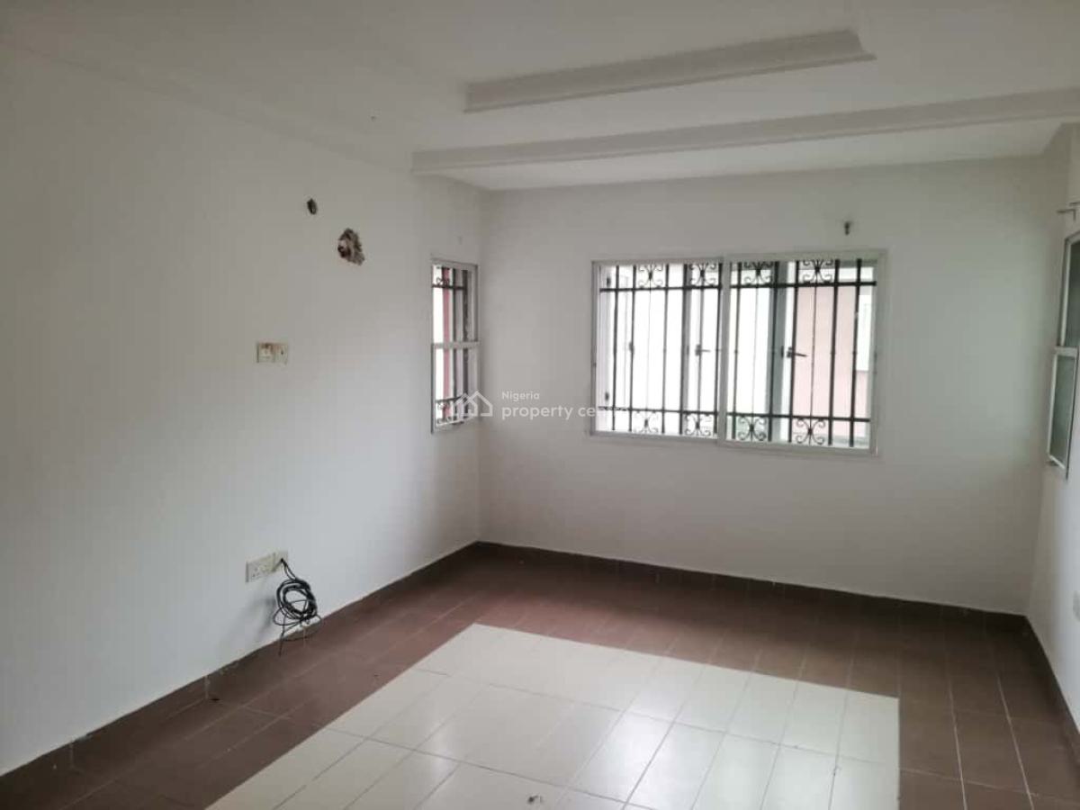 4 Bedrooms Terrace Duplex, Ikota Villa Estate, Ikota, Lekki, Lagos, Terraced Duplex for Rent