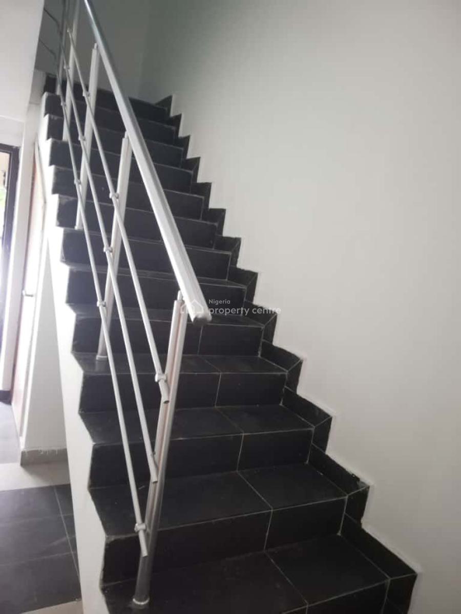 4 Bedrooms Terrace Duplex, Ikota Villa Estate, Ikota, Lekki, Lagos, Terraced Duplex for Rent