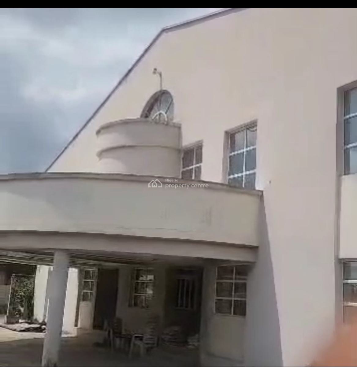 68 Rm Hotel,size 8,500sqm. Elevator, Hall for 700 Pple, Conference 100, Ikeja Gra, Ikeja, Lagos, Hotel / Guest House for Sale