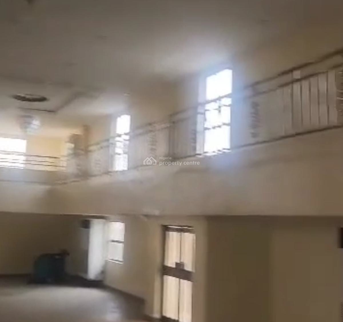 68 Rm Hotel,size 8,500sqm. Elevator, Hall for 700 Pple, Conference 100, Ikeja Gra, Ikeja, Lagos, Hotel / Guest House for Sale