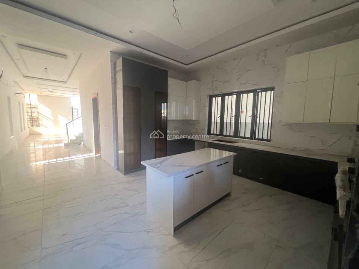 5 Bedroom Fully Detached Duplex with Bq, Ologolo, Lekki, Lagos, Detached Duplex for Sale