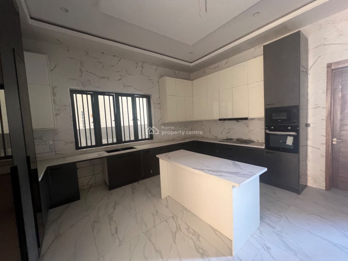 5 Bedroom Fully Detached Duplex with Bq, Ologolo, Lekki, Lagos, Detached Duplex for Sale