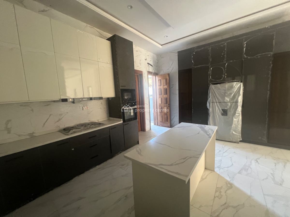 5 Bedroom Fully Detached Duplex with Bq, Ologolo, Lekki, Lagos, Detached Duplex for Sale