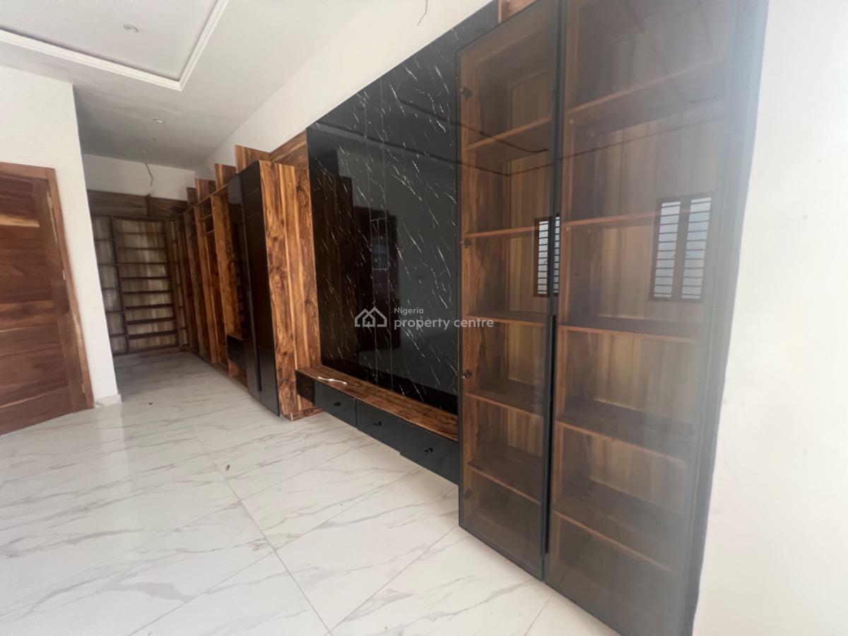 5 Bedroom Fully Detached Duplex with Bq, Ologolo, Lekki, Lagos, Detached Duplex for Sale
