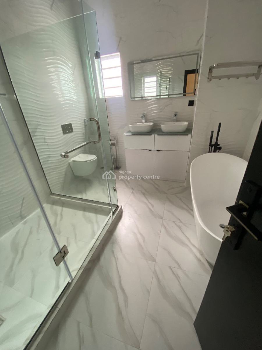 Newly Renovated 5bedroom Full Detached with a Swimming Pool, Pinnock Beach Estate, Osapa, Lekki, Lagos, Detached Duplex for Sale