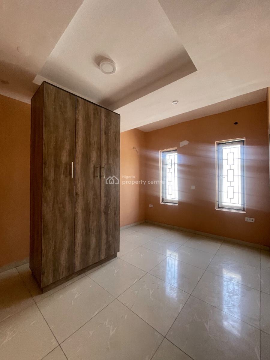 2 Bedroom Apartment, Ologolo, Lekki, Lagos, House for Sale