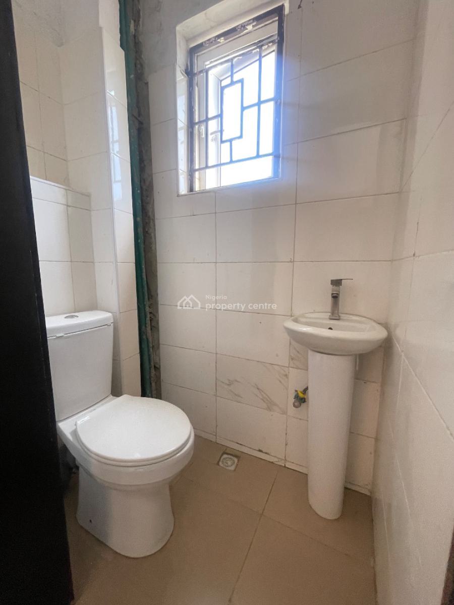 2 Bedroom Apartment, Ologolo, Lekki, Lagos, House for Sale