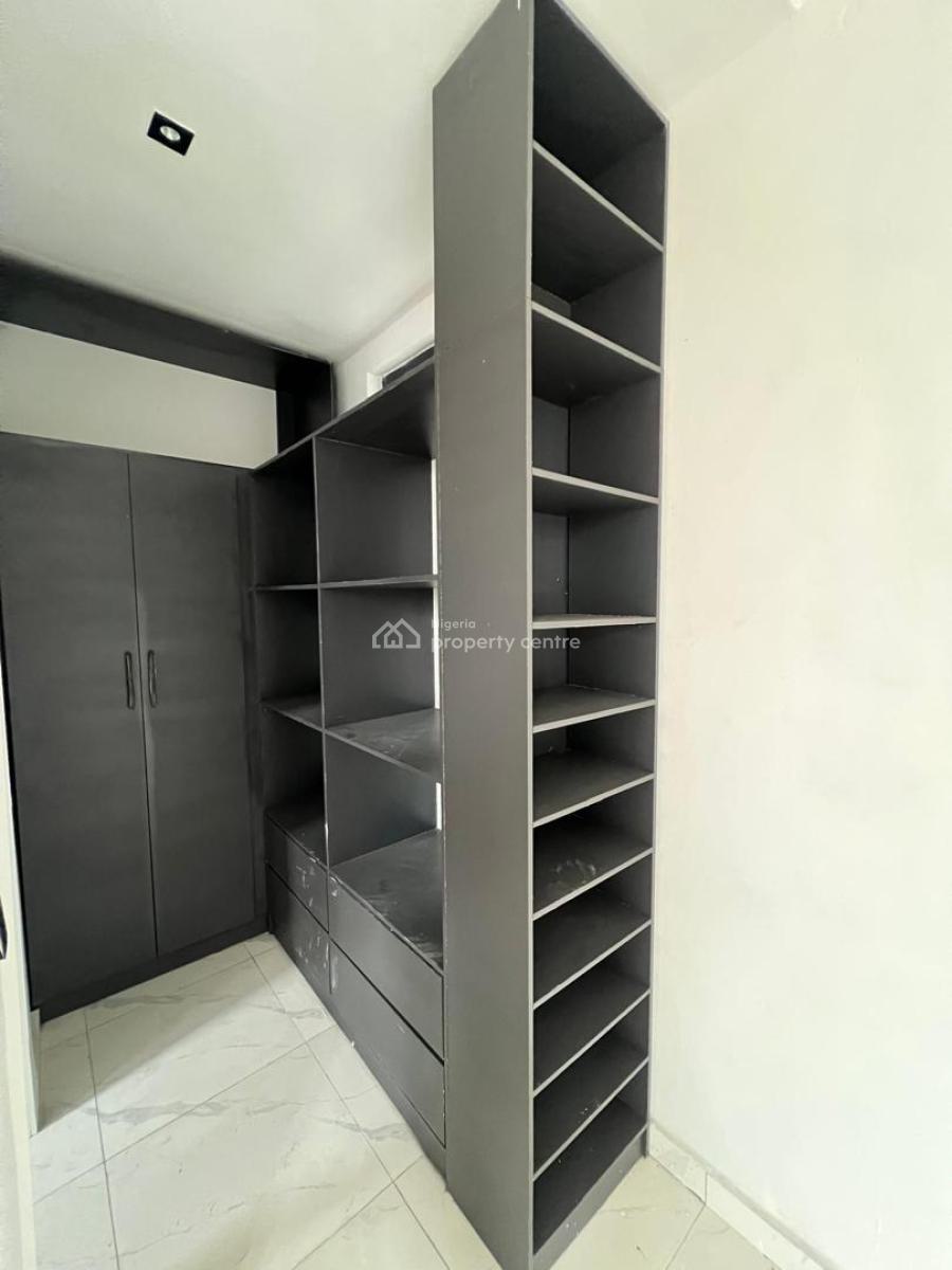 Perfectly Carved 2 Bed Apartment with Swimming Pool , Elevator, Ikate, Lekki, Lagos, Flat / Apartment for Sale