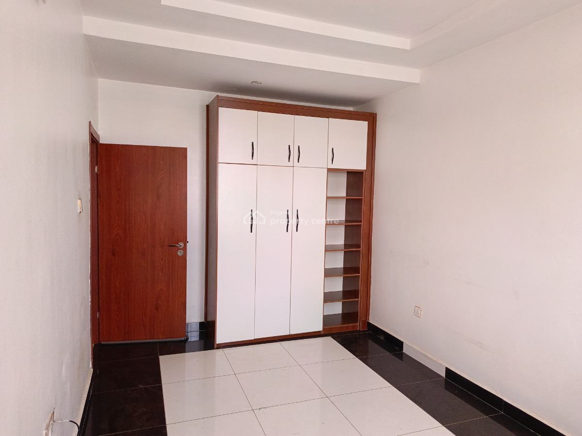 Clean 3 Bedroom Detached Duplex with Bq and Car Pot, 3rd Avenue Gwarinpa Inside an Estate, Gwarinpa, Abuja, Detached Duplex for Rent