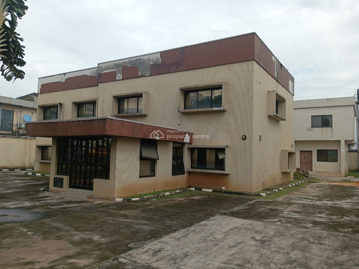 8 Bedrooms Duplex with 3bq, Victoria Island, Victoria Island (vi), Lagos, Restaurant / Bar for Rent