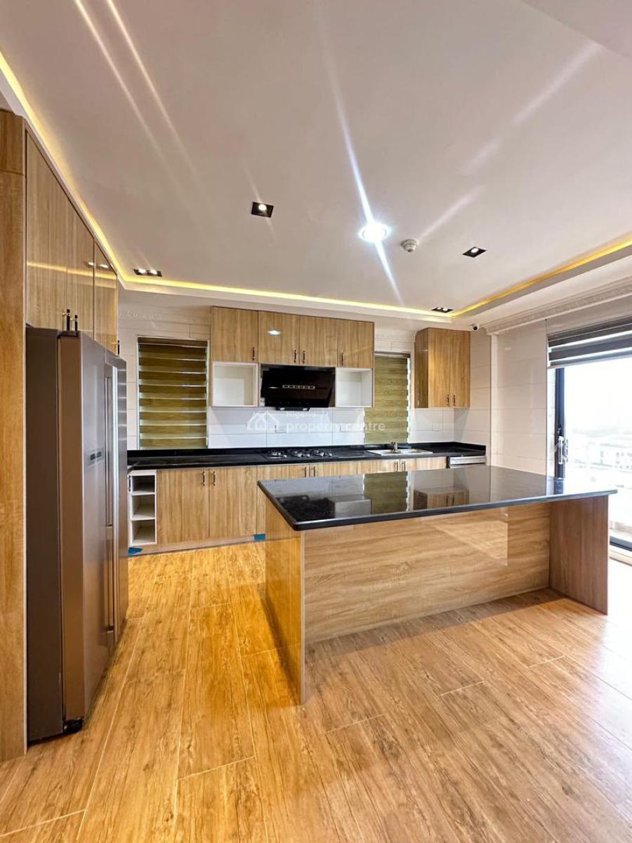 Luxurious 3 Bedroom Apartment in Secured Estate, Periwinkle Estate, Lekki Phase1*, Lekki Phase 1, Lekki, Lagos, Flat / Apartment for Sale