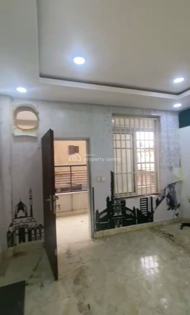 Service Shop Space Measuring 50sqm, Wuse 2, Abuja, Shop for Rent