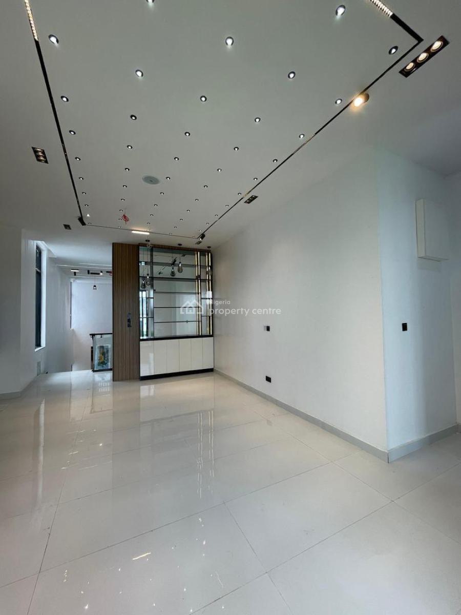 Beautifully  Finished 6 Bed Luxury Home with Cinema, Swimming Pool and, Chevron, Lekki, Lagos, Detached Duplex for Sale