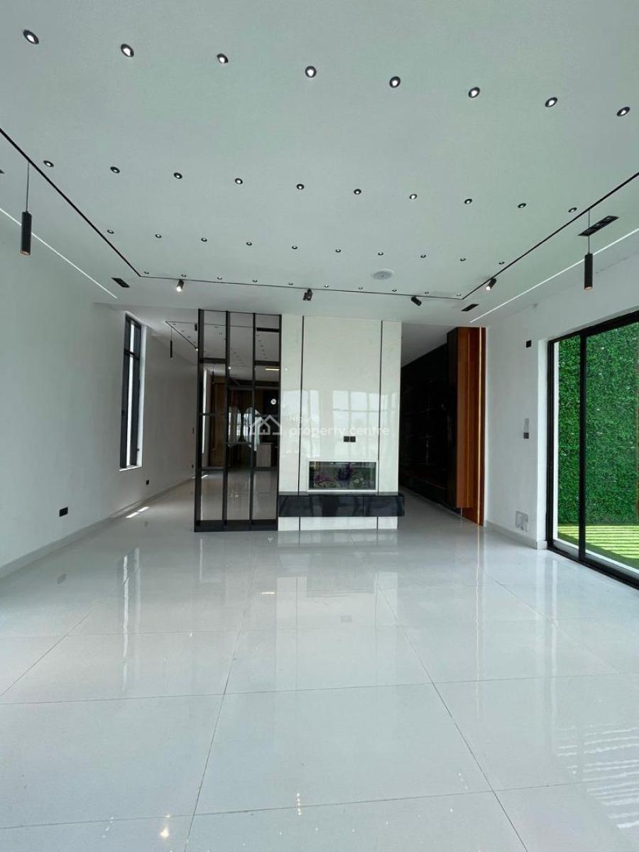 Beautifully  Finished 6 Bed Luxury Home with Cinema, Swimming Pool and, Chevron, Lekki, Lagos, Detached Duplex for Sale