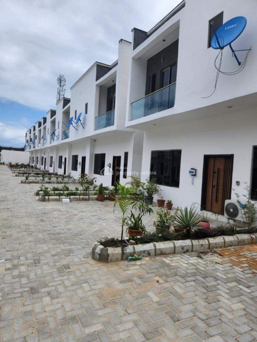 Exquisitely Built 3 Bedroom Terrace Duplex with Bq, Jakande, Igbo Efon, Lekki, Lagos, Terraced Duplex for Sale