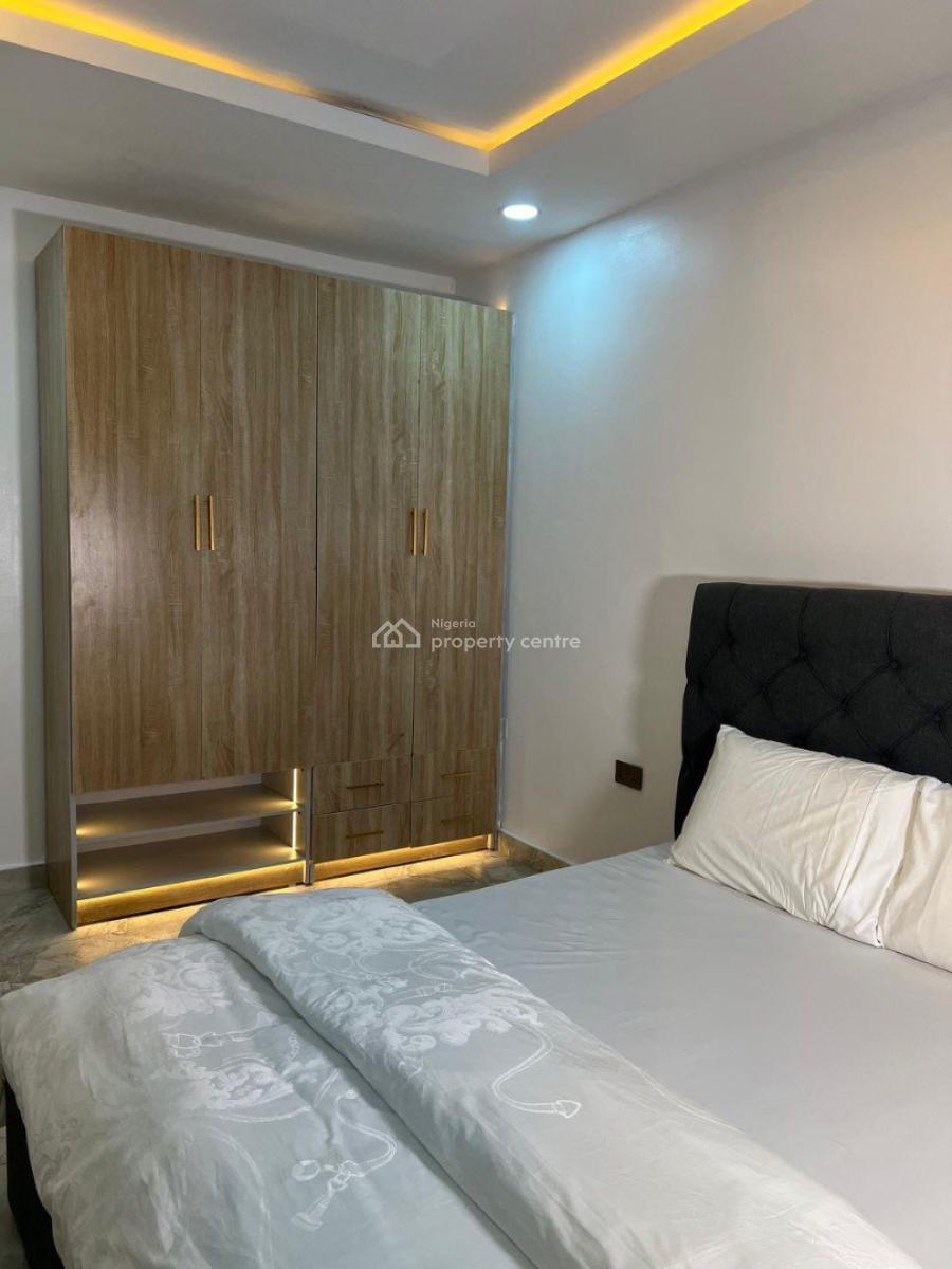 Beautiful 2 Bedrooms Apartment, Ikeja Gra, Ikeja, Lagos, Flat / Apartment Short Let