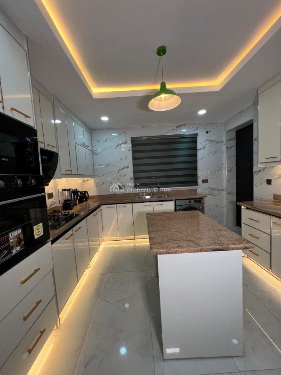 Beautiful 2 Bedrooms Apartment, Ikeja Gra, Ikeja, Lagos, Flat / Apartment Short Let