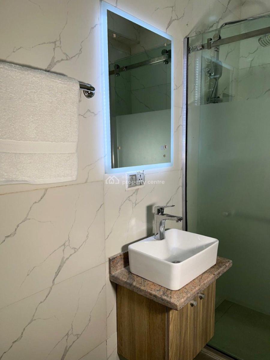 Beautiful 2 Bedrooms Apartment, Ikeja Gra, Ikeja, Lagos, Flat / Apartment Short Let