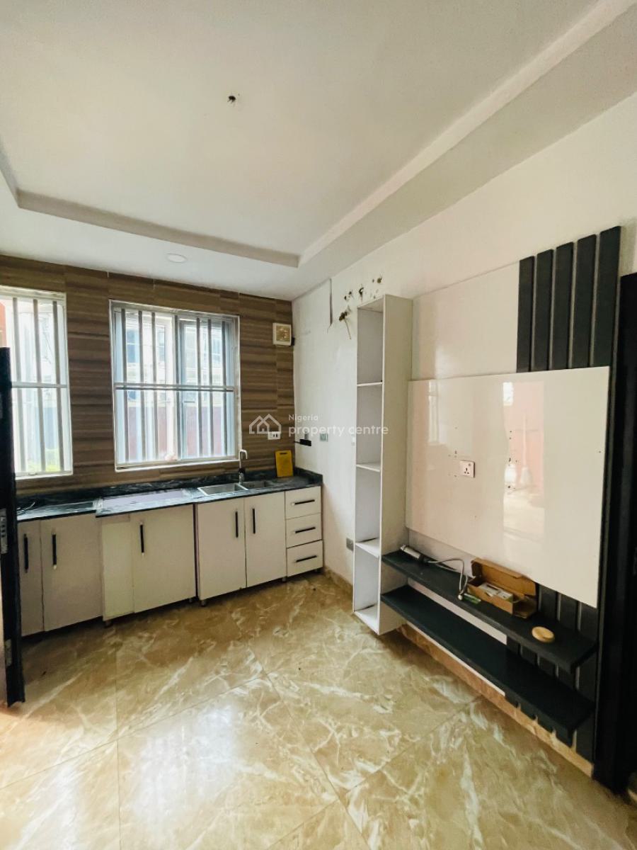 a Room and Parlor with Open Kitchen, Jakande, Lekki, Lagos, Self Contain (single Rooms) for Rent