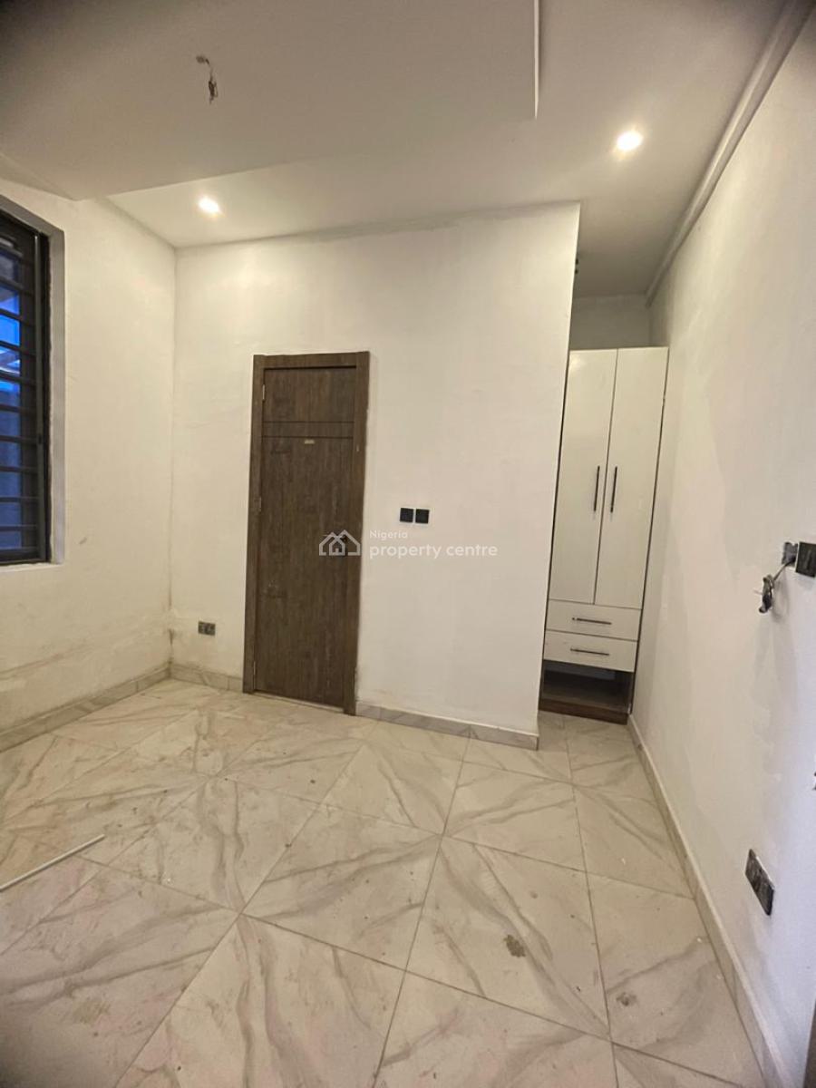 Luxurious 2 Bedroom Flat + Private Backyard + Gym & Pool, Ikate, Ikate, Lekki, Lagos, Flat / Apartment for Rent