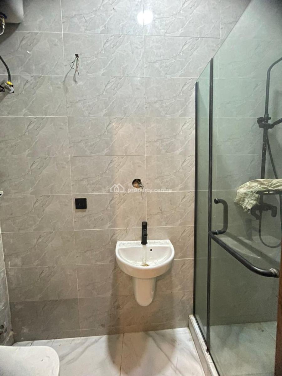 Luxurious 2 Bedroom Flat + Private Backyard + Gym & Pool, Ikate, Ikate, Lekki, Lagos, Flat / Apartment for Rent