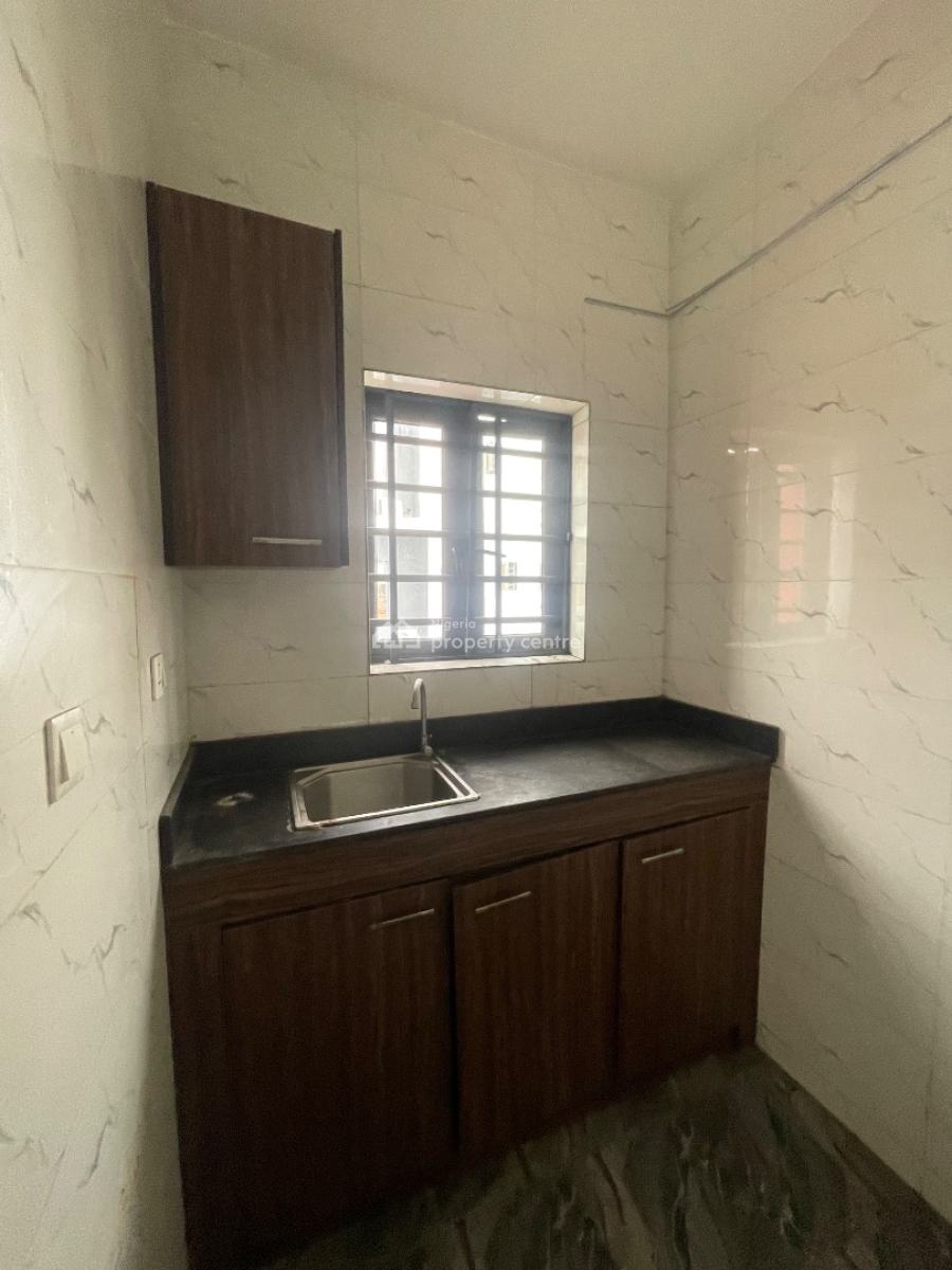 a Room Self Contained/with Personal Closed Kitchen, Jakande, Lekki, Lagos, Self Contain (single Rooms) for Rent
