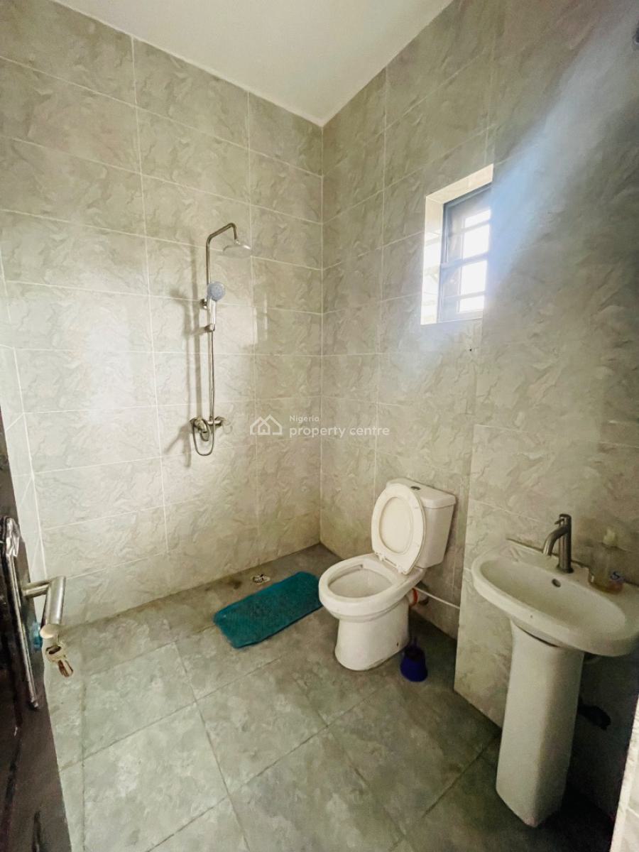 a Room Self Contained/with Personal Closed Kitchen, Jakande, Lekki, Lagos, Self Contain (single Rooms) for Rent