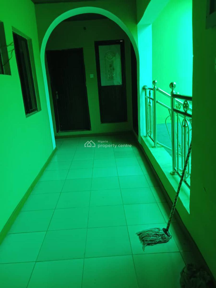 Standard Bungalow of 6 Bedroom with Excellent Facilities, Abaranje, Ikotun, Lagos, House for Sale