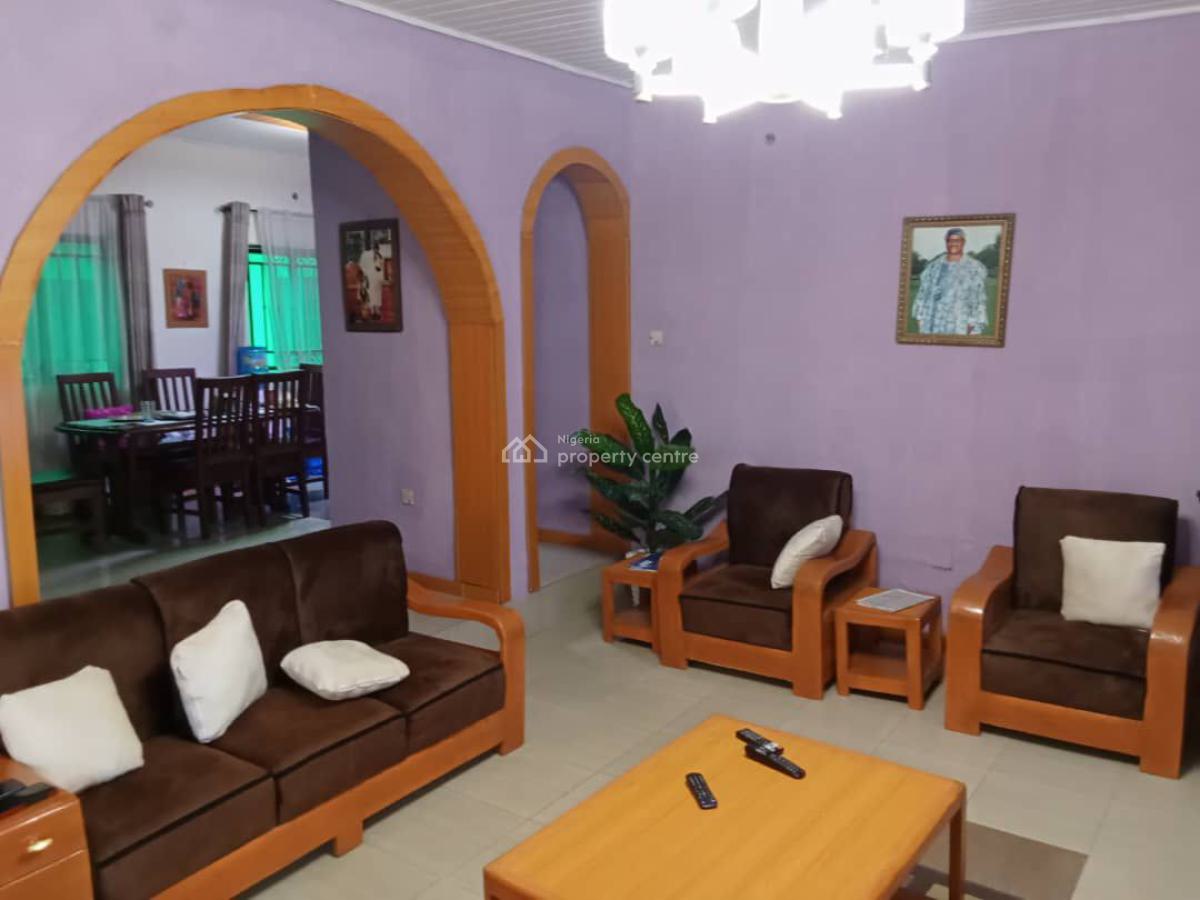 Standard Bungalow of 6 Bedroom with Excellent Facilities, Abaranje, Ikotun, Lagos, House for Sale