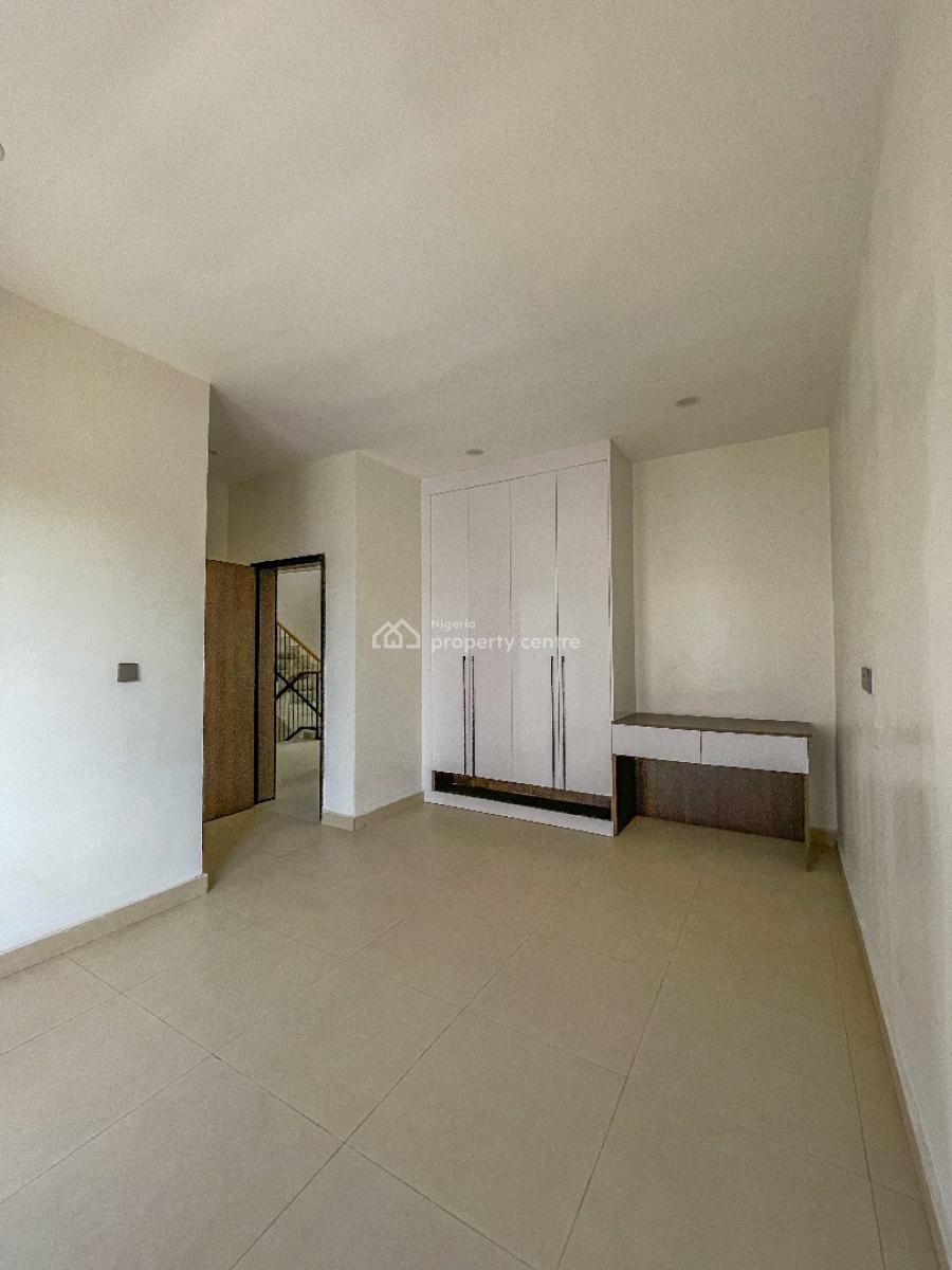 5-bedroom Terrace Duplex with Bq, Gilmore, Jahi, Abuja, Terraced Duplex for Sale