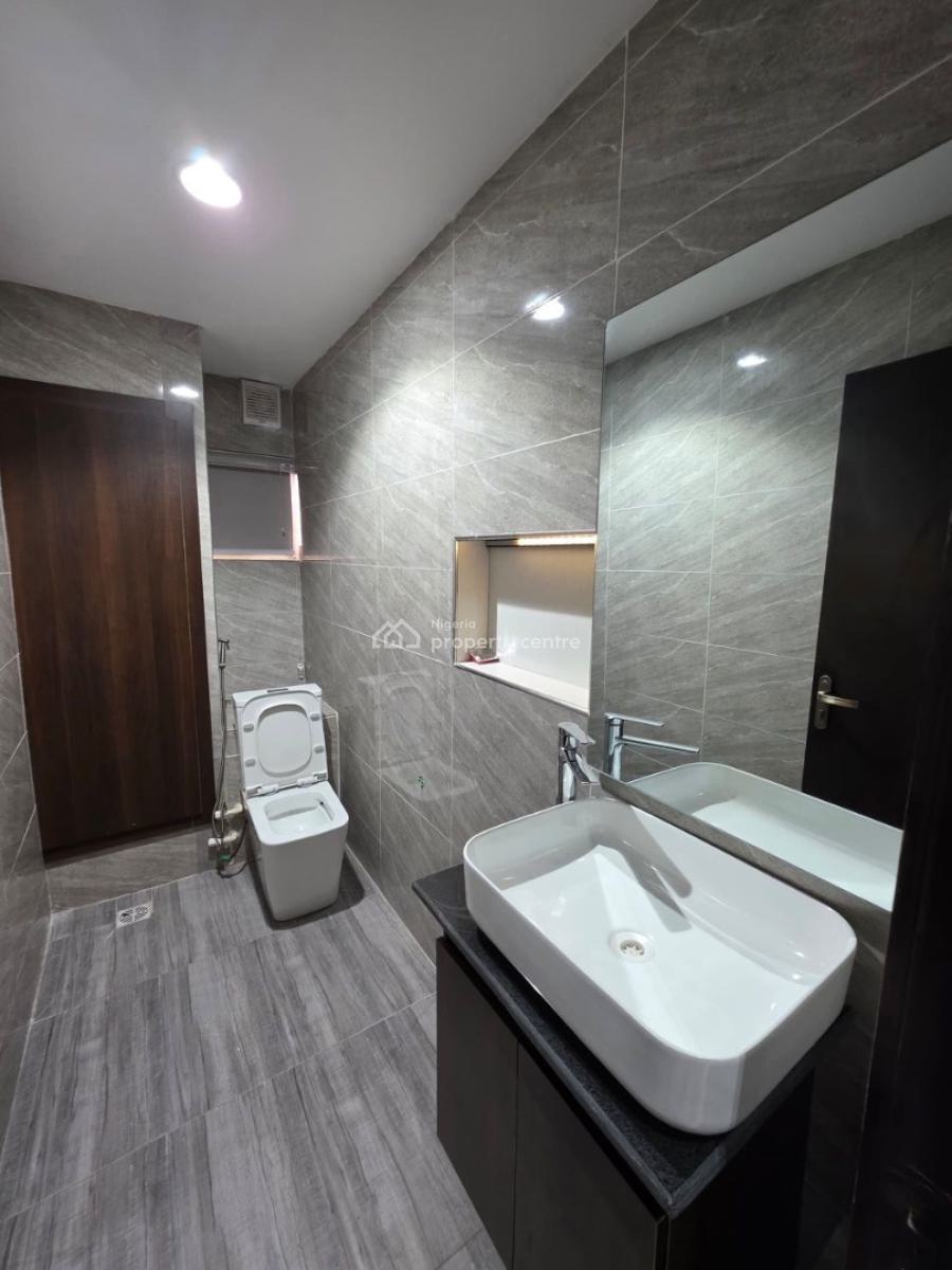 Papaya Spacious - 2 Bedrooms Apartment with Snooker Board  and Swimmin, Lekki Phase 1, Lekki, Lagos, Flat / Apartment Short Let