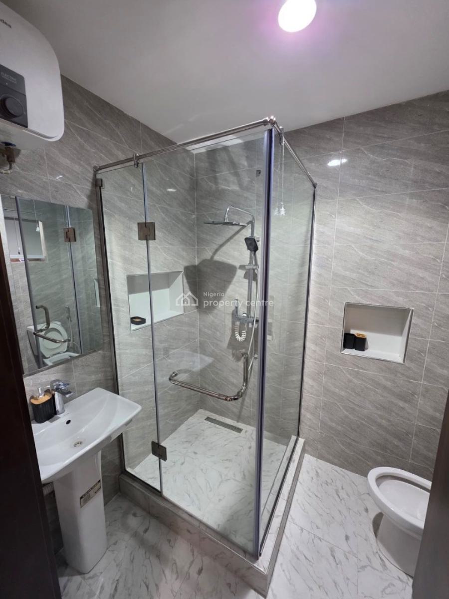 Papaya Spacious - 2 Bedrooms Apartment with Snooker Board  and Swimmin, Lekki Phase 1, Lekki, Lagos, Flat / Apartment Short Let
