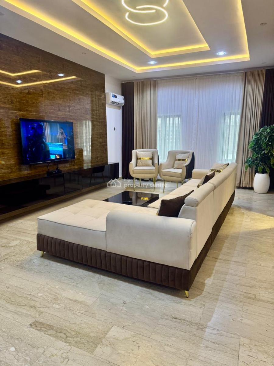 Deluxe 2 Bedroom Apartment with a Private Cinema, Bathub and a Bath Lo, Lekki Phase 1, Lekki, Lagos, Flat / Apartment Short Let