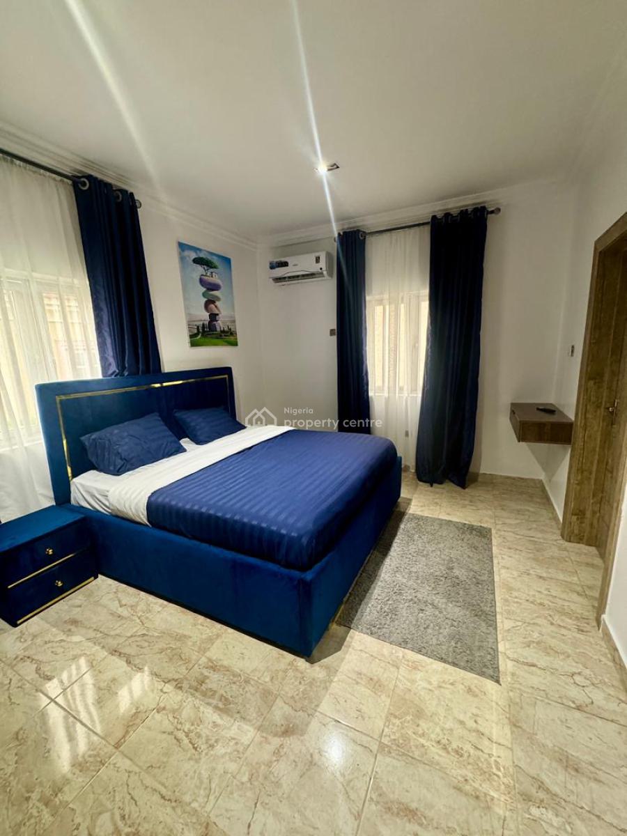 Deluxe 2 Bedroom Apartment with a Private Cinema, Bathub and a Bath Lo, Lekki Phase 1, Lekki, Lagos, Flat / Apartment Short Let