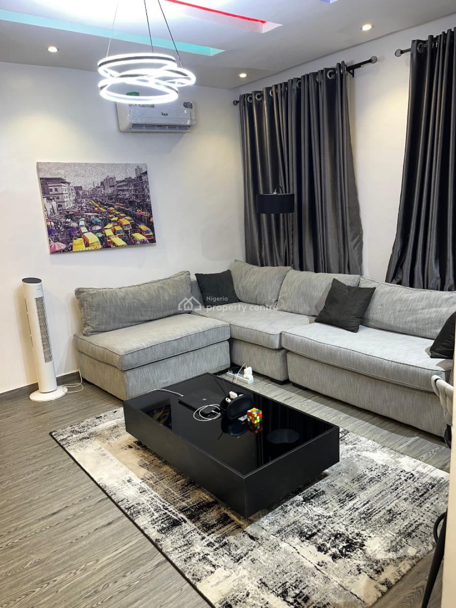 Deluxe 2 Bedroom Apartment with a Private Cinema, Bathub and a Bath Lo, Lekki Phase 1, Lekki, Lagos, Flat / Apartment Short Let