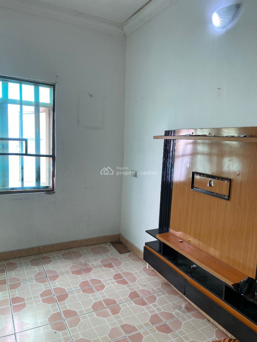 Very Neat and Spacious Room Self Contain Upstairs, Miyaki Oworo, Oworonshoki, Kosofe, Lagos, Self Contain (single Rooms) for Rent