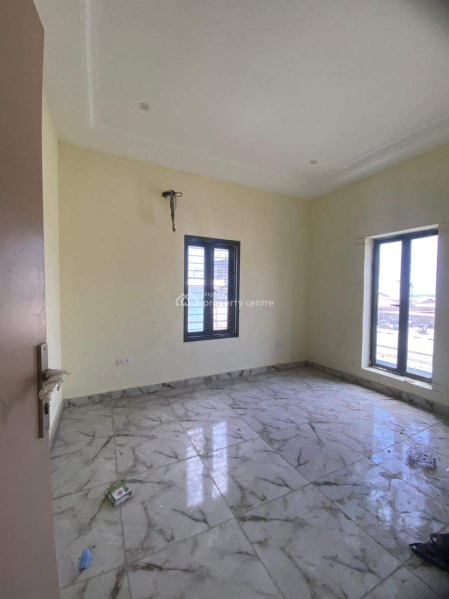 New 3 Bedroom Flat, Lekki Phase 1, Lekki, Lagos, Flat / Apartment for Rent