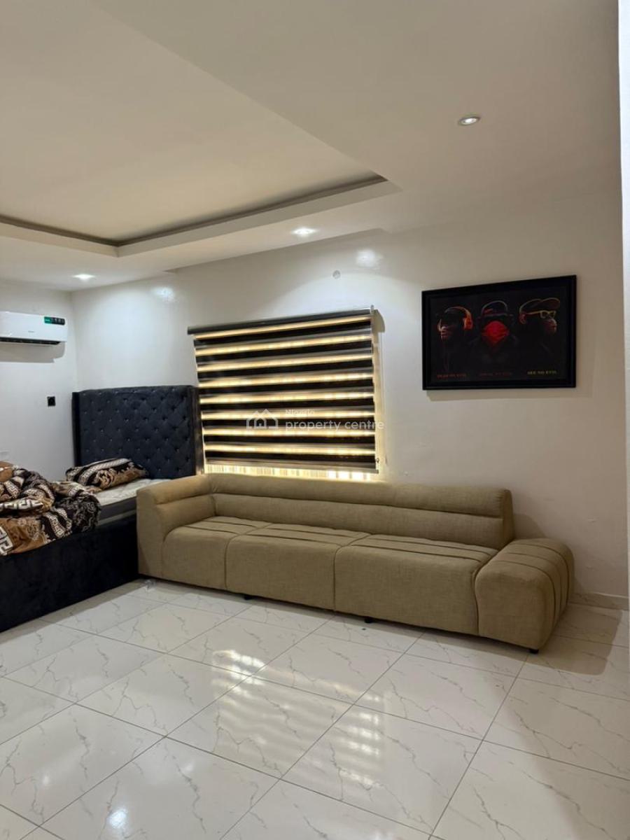 4 Bedrooms Semi Detached with Bq, Chevron Drive, Lekki, Lagos, Semi-detached Duplex for Sale