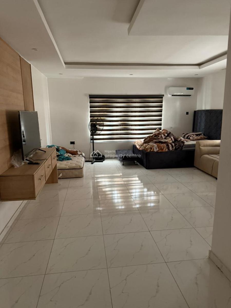 4 Bedrooms Semi Detached with Bq, Chevron Drive, Lekki, Lagos, Semi-detached Duplex for Sale